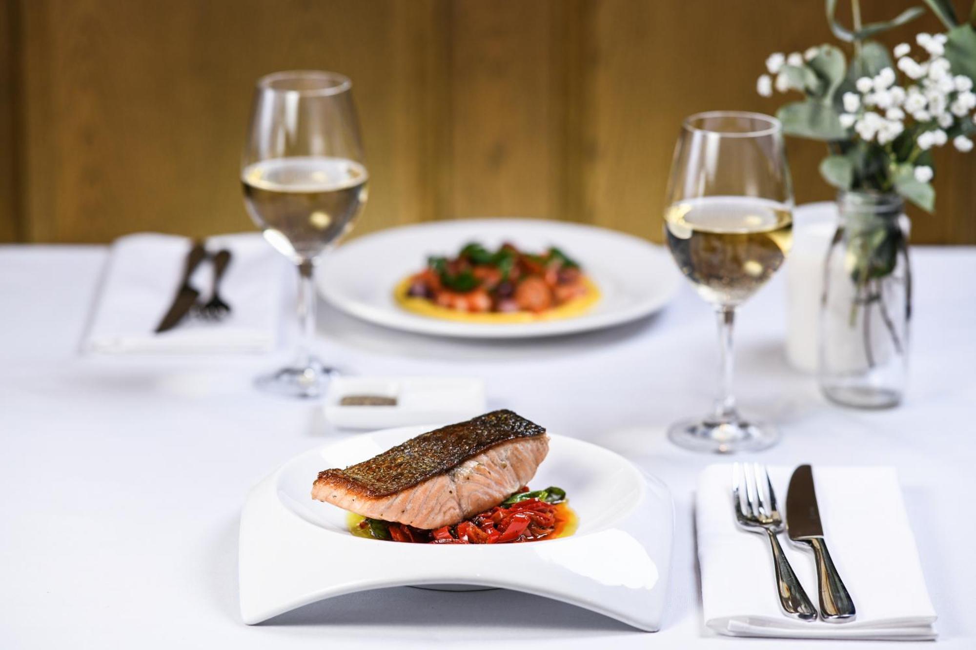 Powerhouse Hotel Tamworth By Rydges Luaran gambar A place setting