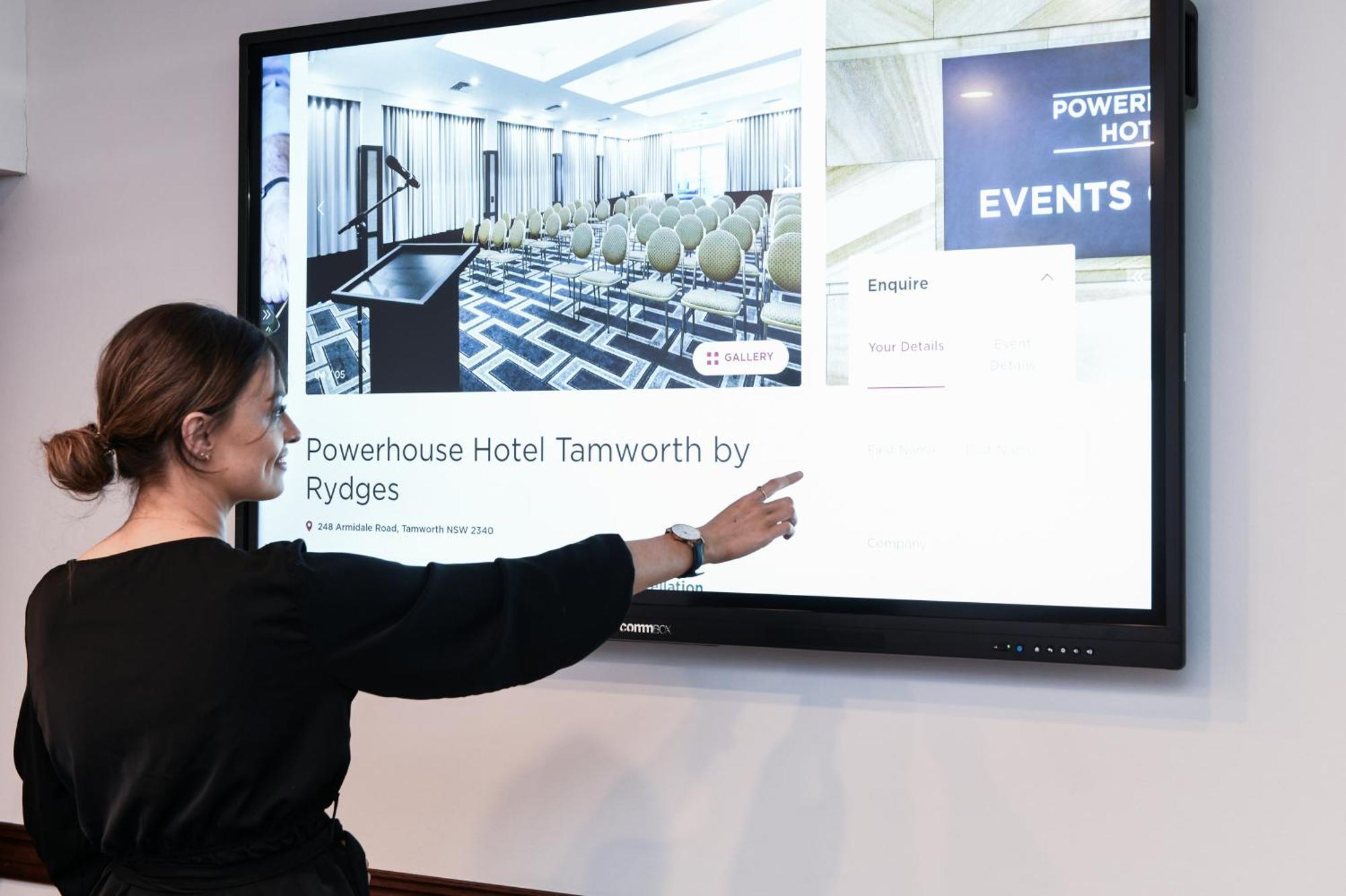Powerhouse Hotel Tamworth By Rydges Luaran gambar A touchscreen display
